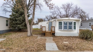 110 W Antelope St, Mandan, ND 58554