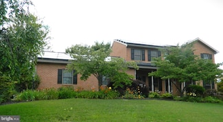 208 Montclair Ct, Hagerstown, MD 21742