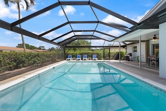 903 Roseate Dr, Naples, FL 34104