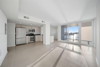 910 West Ave Unit 1123, Miami Beach, FL 33139