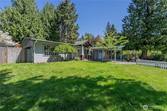 6160 NE 185th St, Kenmore, WA 98028