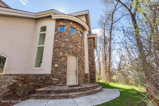 33 Willowbrook Dr, Driggs, ID 83422