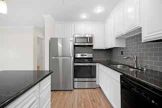 325 Lenox Ave Unit 308, Oakland, CA 94610