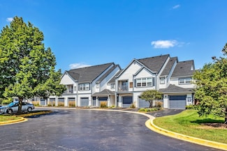238 Brahms Ct Unit 238, Wheaton, IL 60189