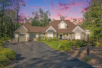 4610 Stoney Hill Ct, Harbor Springs, MI 49740