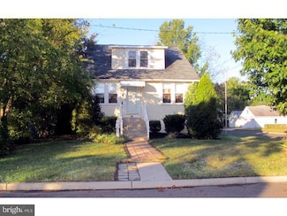 526 N Garfield Ave, Moorestown, NJ 08057