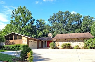 308 Chestnut St, Pearisburg, VA 24134