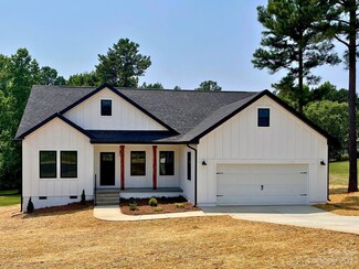 110 Briaridge Ln, Wadesboro, NC 28170