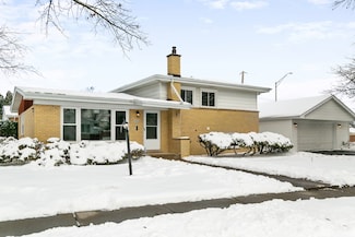 191 Kathleen Ln, Chicago Heights, IL 60411