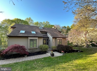 112 Birch Dr, Downingtown, PA 19335