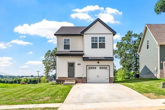 102 Roadrunner Ct, Clarksville, TN 37042