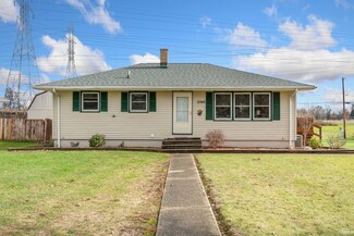 2345 Dellwood Dr, Fort Wayne, IN 46803