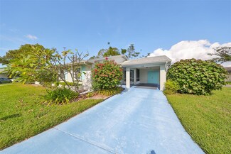 2318 Grenoble Place, Sun City Center, FL 33573