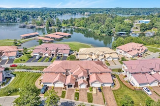 1066 Siesta Key Ct, Moneta, VA 24121
