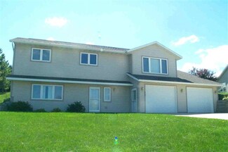 213 West St, Dane, WI 53529