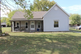 203 N Main St, Rogersville, MO 65742