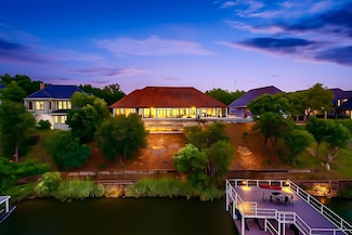 7004 Stone Bluff Ct, Granbury, TX 76048