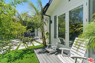355 S Sycamore Ave, Los Angeles, CA 90036