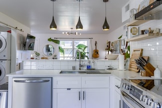 8603 Putnam Dr Unit 102, Austin, TX 78757