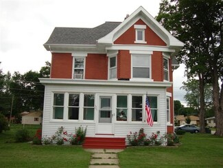 1201 2nd St, New Glarus, WI 53574