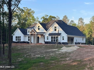 136 Ashwood Ln, Mendenhall, MS 39114
