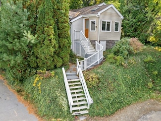 144 Amherst Ave, Waltham, MA 02451