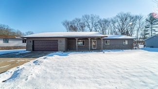 2661 N Carmelo Ln, La Porte, IN 46350