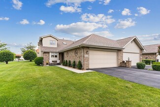 18426 Lakeview Cir E, Tinley Park, IL 60477