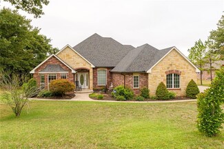 8815 Palermo Dr, Edmond, OK 73034