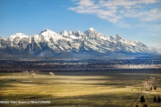 1025 Grand View Rd, Jackson, WY 83001