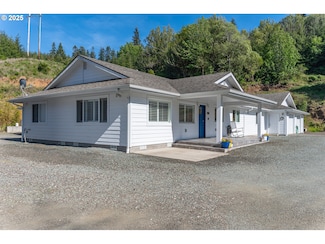 94760 Quiet Valley Ln, Myrtle Point, OR 97458
