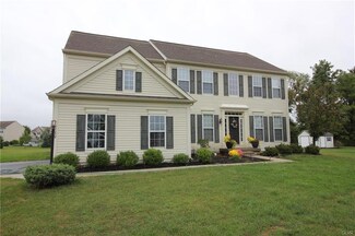 2039 Worthington Ct, Macungie, PA 18062
