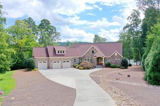 532 Harbor Dr E, Lexington, NC 27292