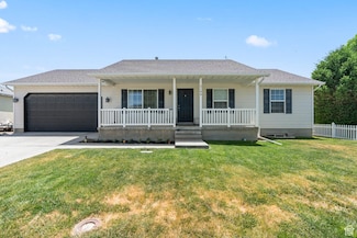 2144 E Easter Dr, Eagle Mountain, UT 84005