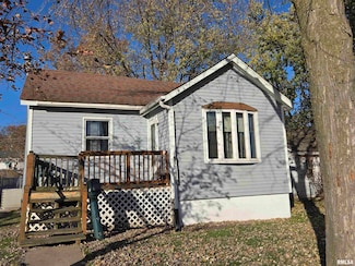 1216 9th Ave S, Clinton, IA 52732