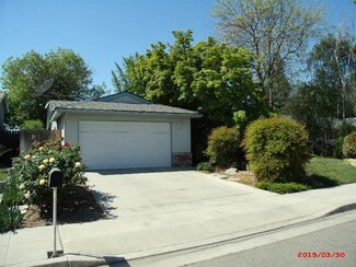 3063 N El Capitan Ave, Fresno, CA 93722