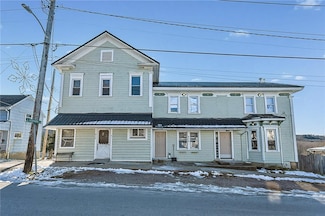 916 E Main St, Rural Valley, PA 16249