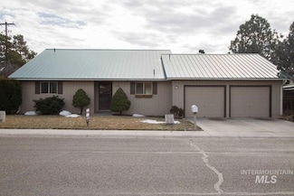 2306 SW 2nd Ave, Ontario, OR 97914