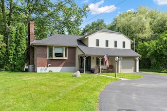 18 Mann St, Bellingham, MA 02019