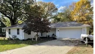 3002 S Crysler Ave, Independence, MO 64052
