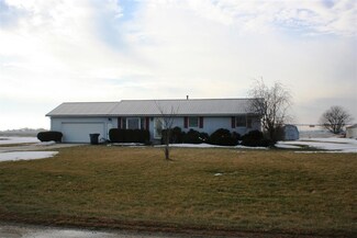 7460 S 700 W, Topeka, IN 46571