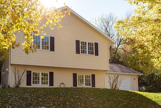 2363 Brooks Ave, Red Wing, MN 55066