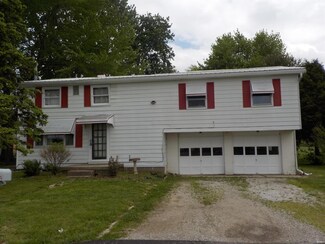 11721 Young Rd, Evansville, IN 47725