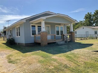 521 N 1st St, Tecumseh, OK 74873