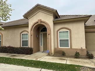 708 Jasmine Parke Dr, Bakersfield, CA 93312