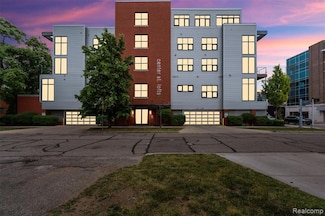 100 N Center St Unit 404, Royal Oak, MI 48067