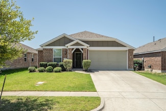 1620 Meadow Trail Ln, Aubrey, TX 76227