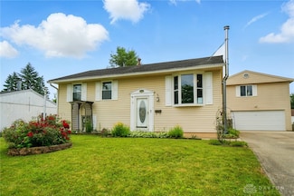 1205 Burket Dr, New Carlisle, OH 45344
