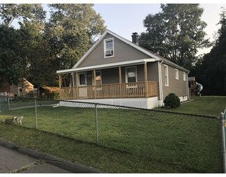 105 Clark St, Chicopee, MA 01013