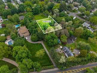 99 Wilmot Rd, New Rochelle, NY 10804